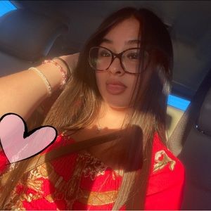 Meet your Posher, Evelen